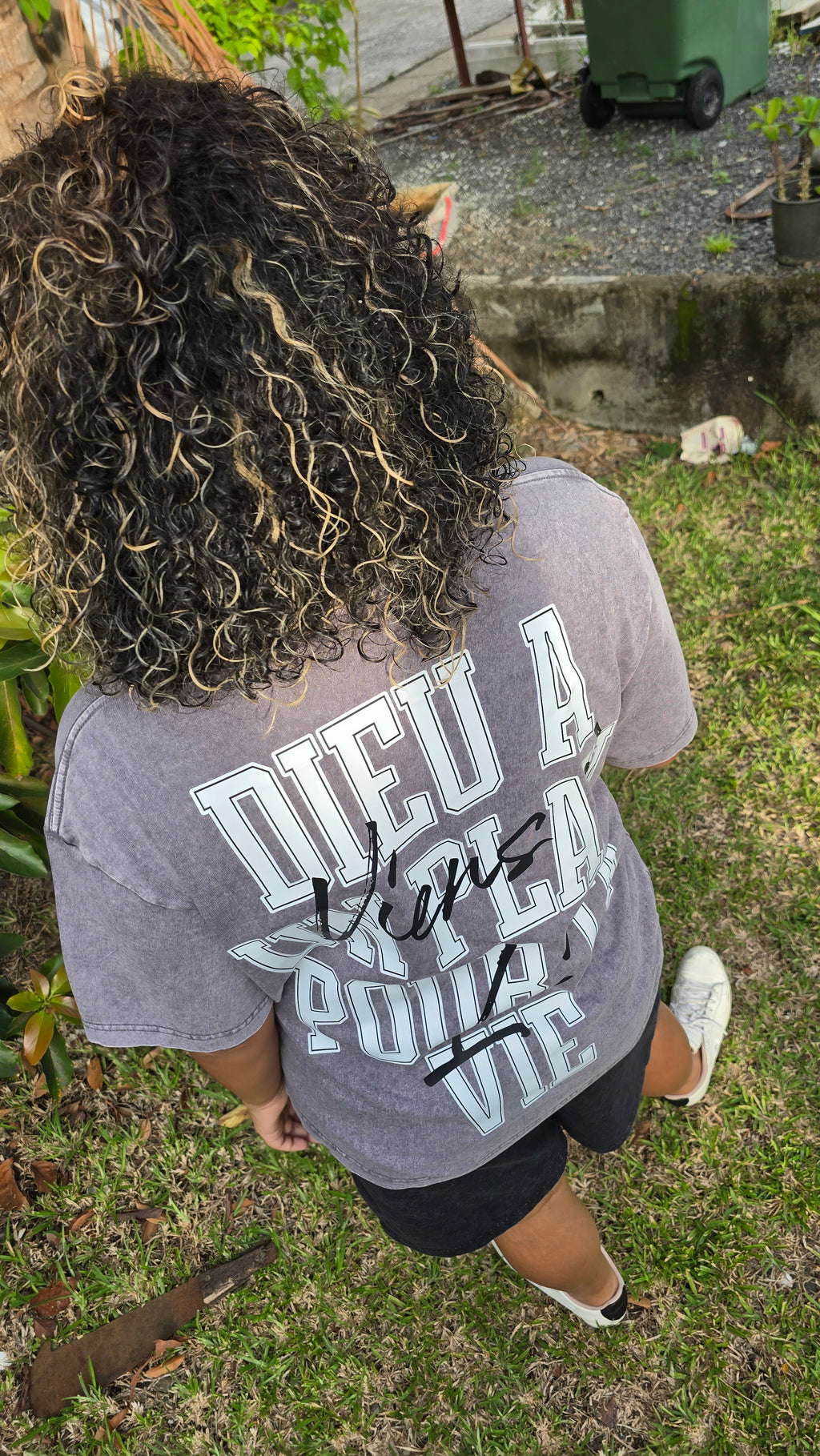 Tee-shirt oversize chrétien « Dieu a un plan pour ta vie »