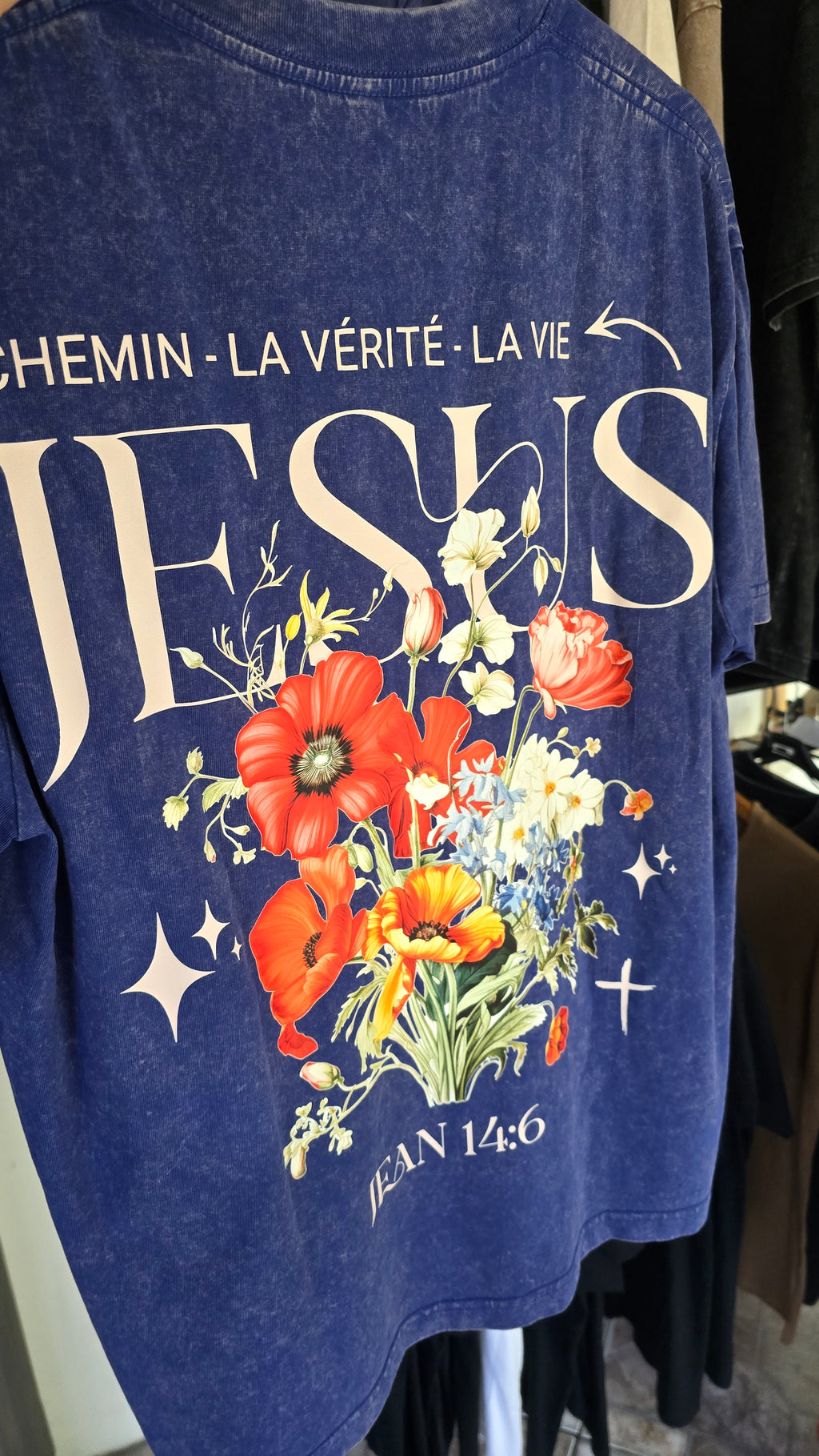 Tee-shirt oversize « Jésus, le Chemin, la Vérité, la Vie »
